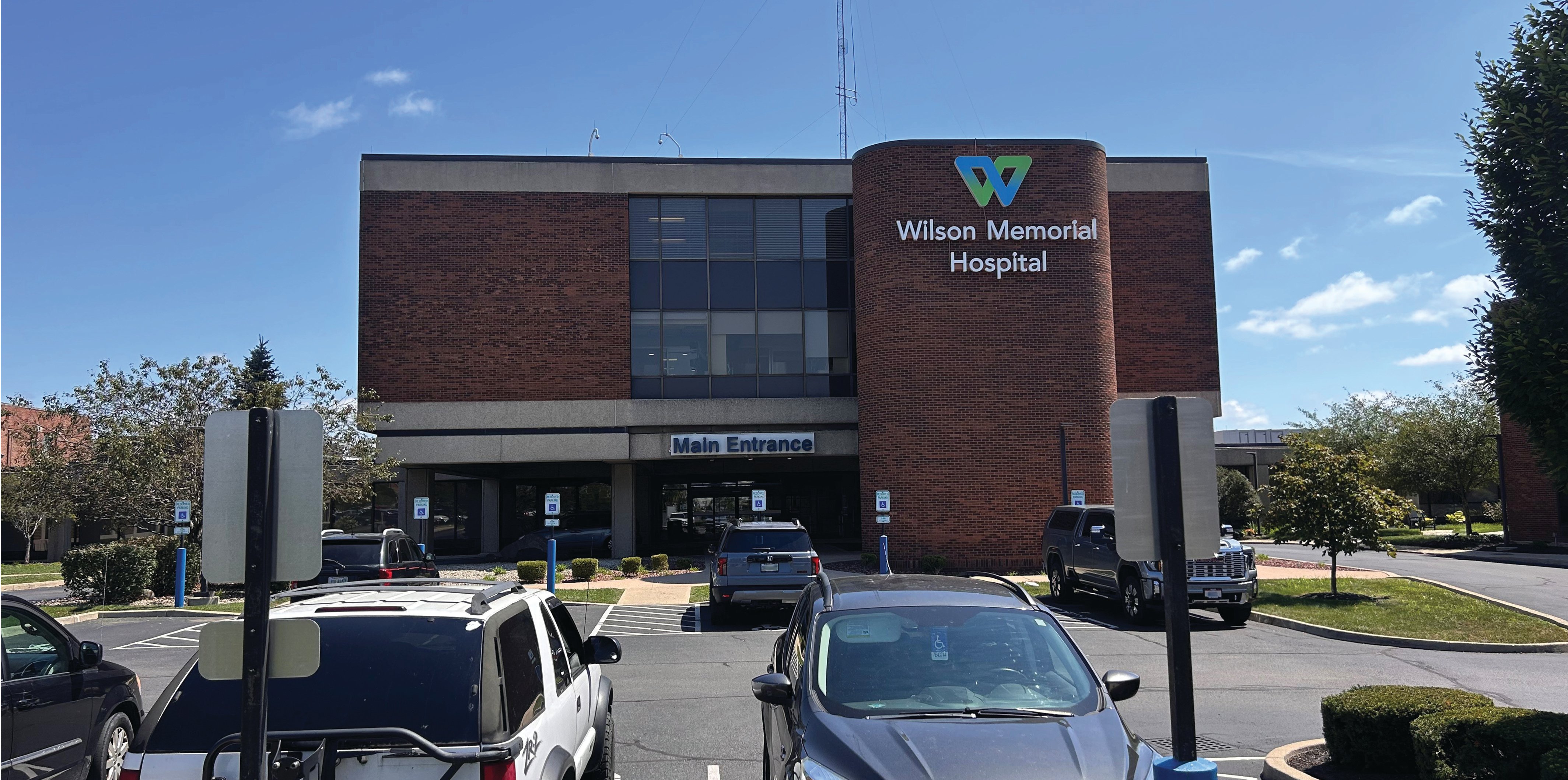 Main entrance 4256x2118